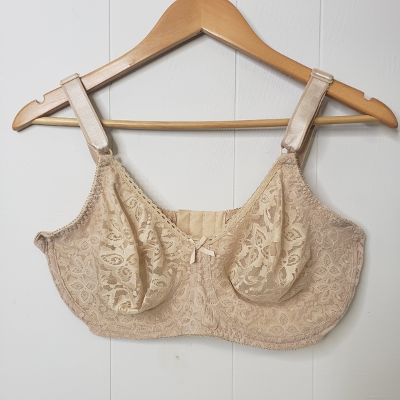 Bali Intimates & Sleepwear Bali 3432 Lace Smooth Underwire Full